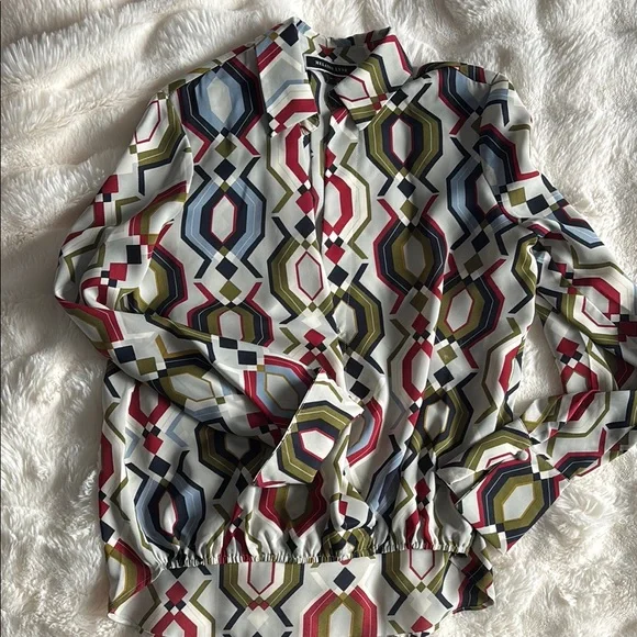 Geometric Patterned Blouse - Picture 1 of 3